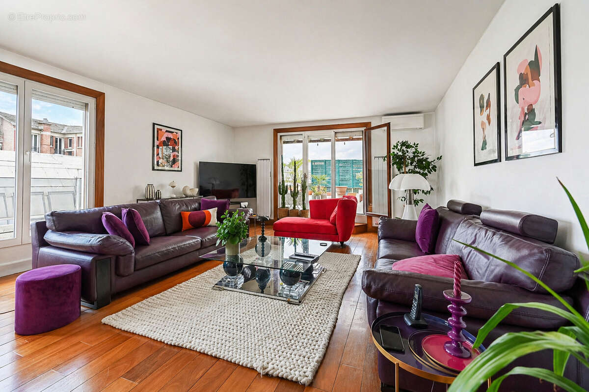 Appartement à PARIS-19E