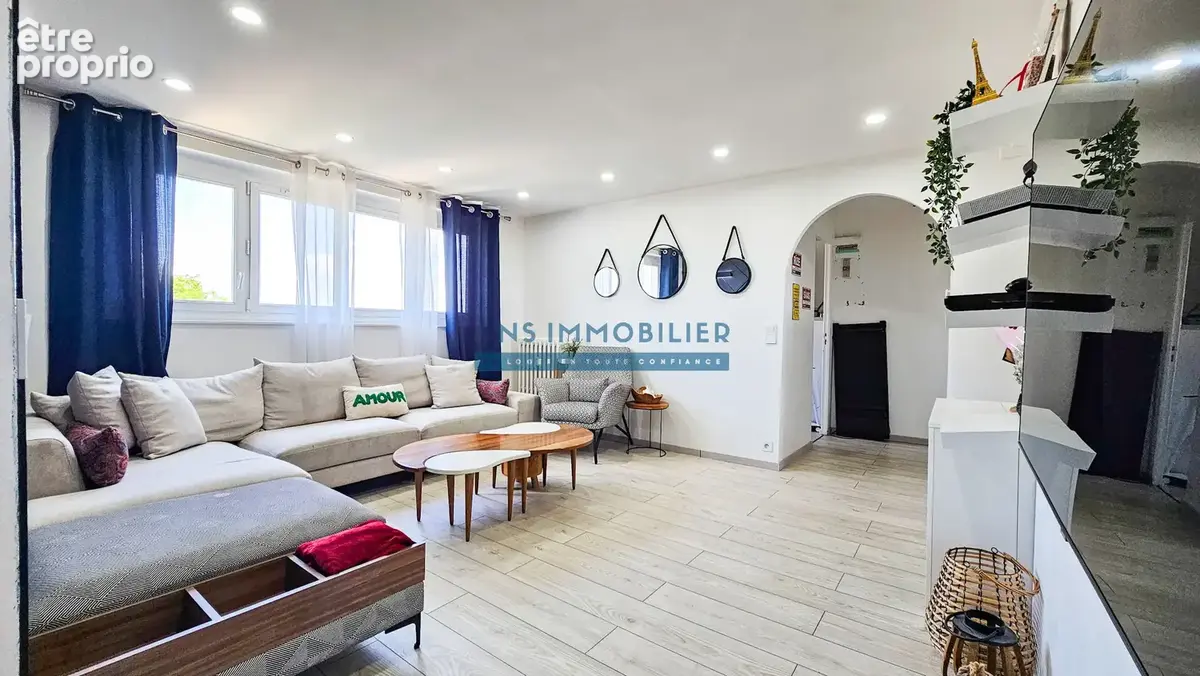 Appartement à SARTROUVILLE
