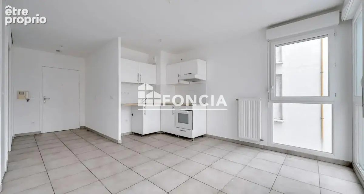 T2 lumineux avec garage à Lyon 8ème - photo 4