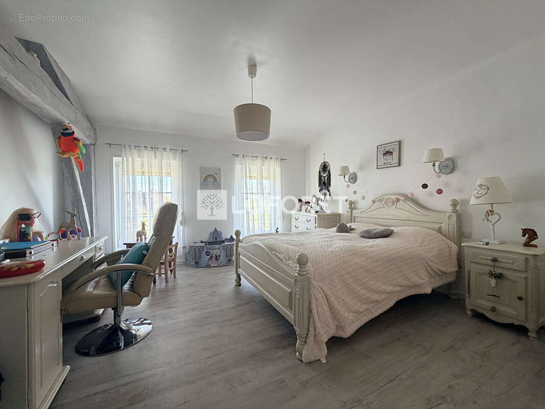 Maison à COURTISOLS