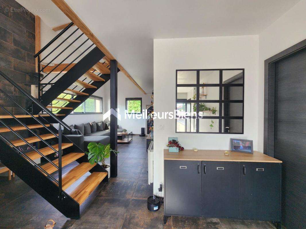 Maison 4 pièces 112 m² à Ménil-la-Tour avec grande terrasse - photo 4