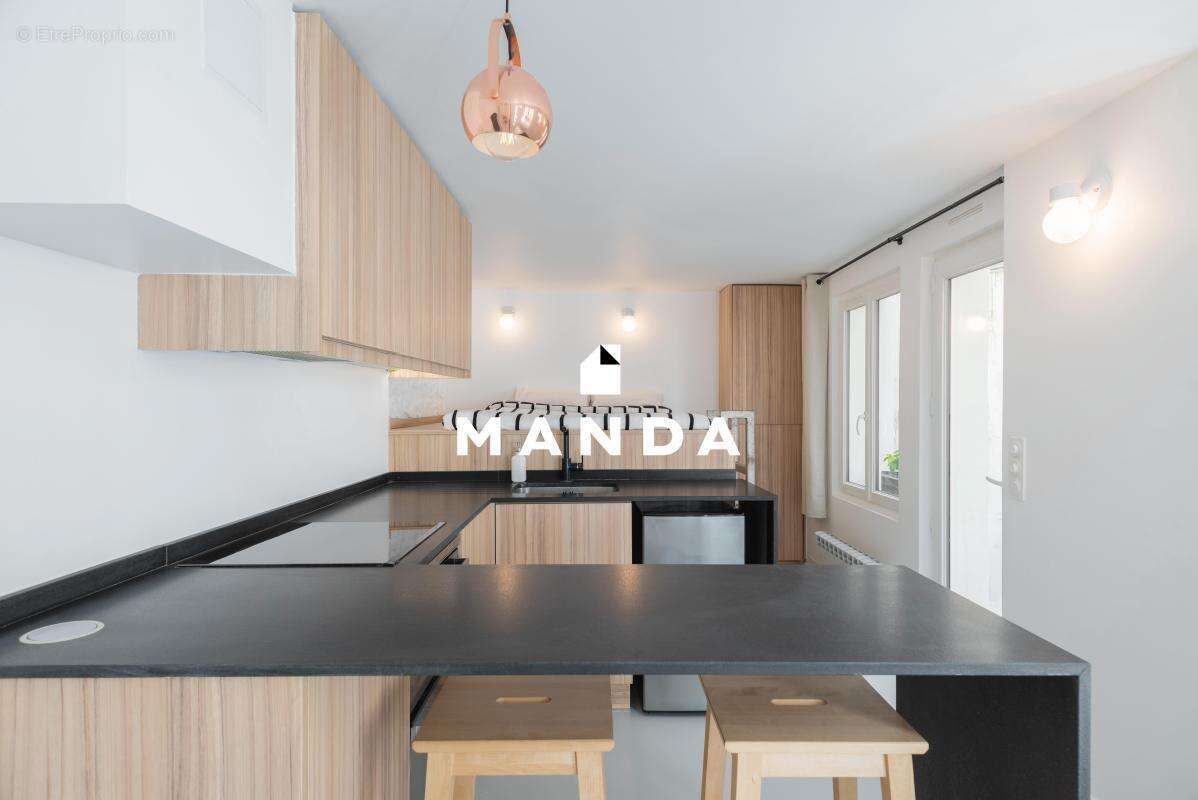 Appartement à PARIS-18E