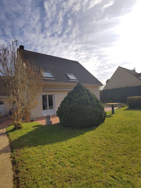 Maison à MAROLLES-EN-HUREPOIX