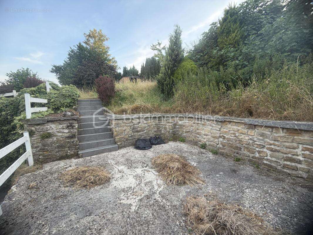 Jolie maison d'habitation dans endroit calme - photo 22