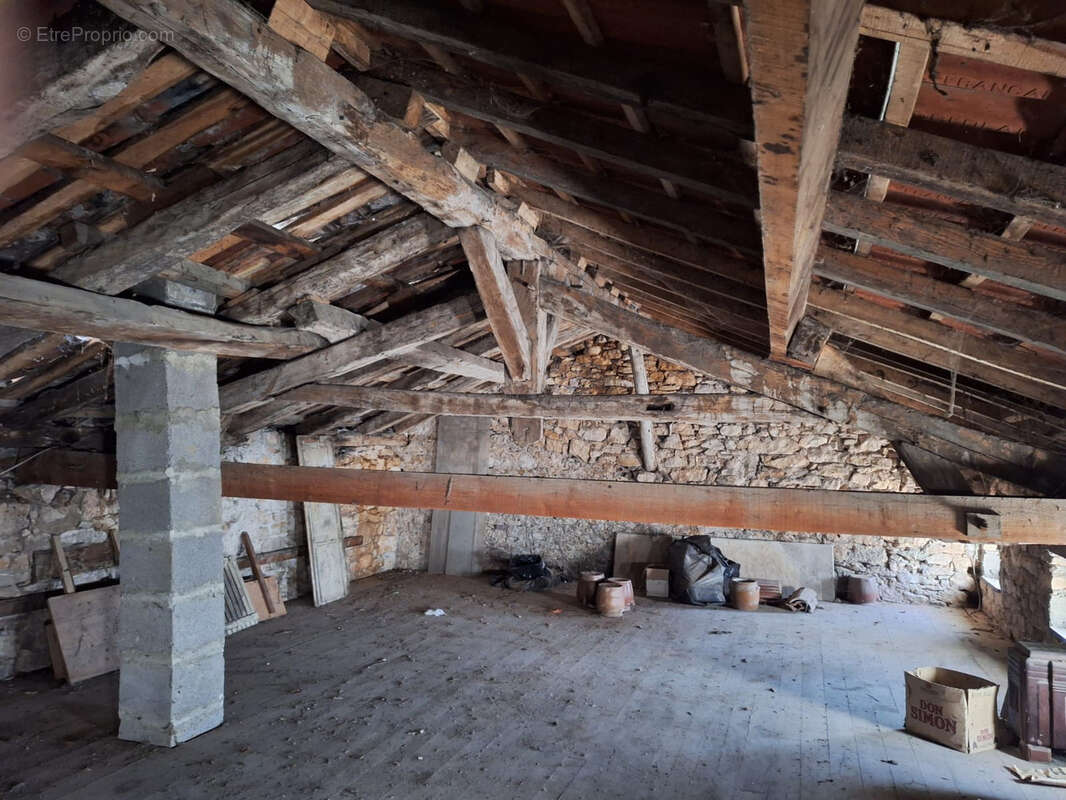 Appartement à SAUVETERRE-LA-LEMANCE