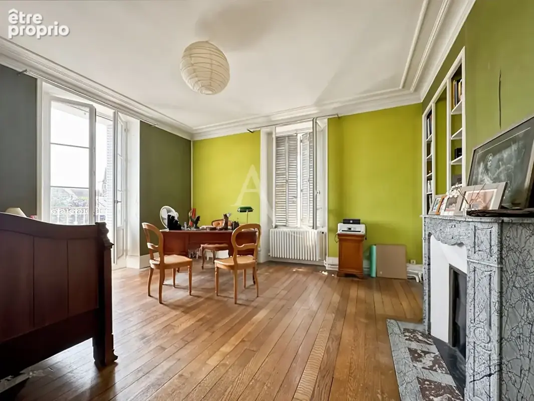 Maison bourgeoise en centre-ville de 214m², 5 chambres avec stationnement - photo 12