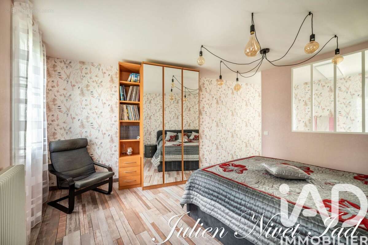 Maison 175 m² à Guiry-En-Vexin  - photo 9