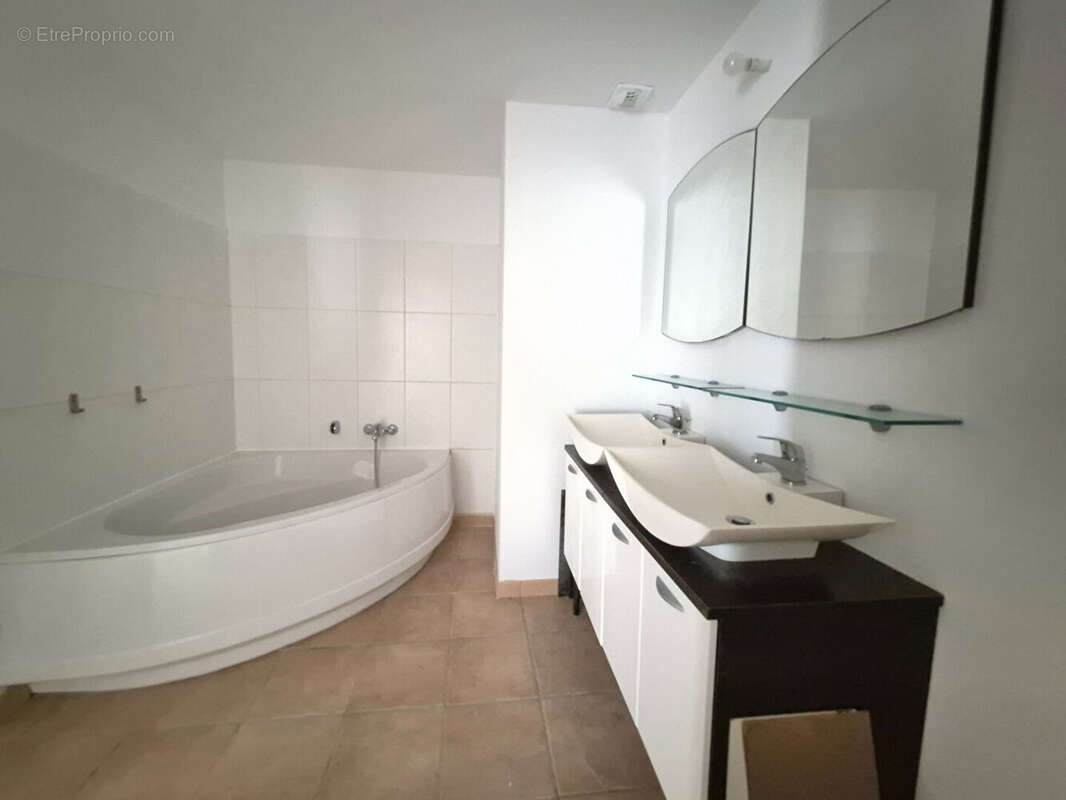 Appartement  3 pièces 101,56m² AURAY Vue Rivière - photo 3