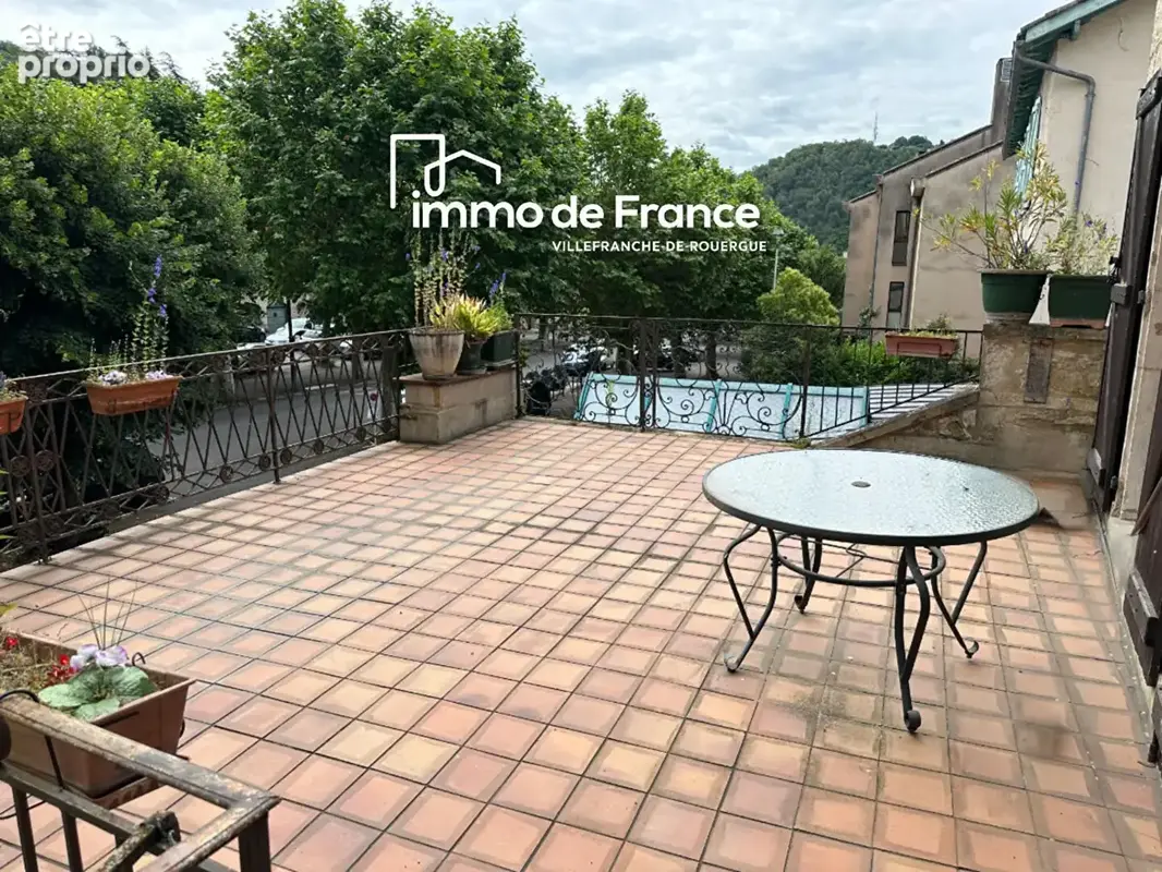 Maison de ville 103 m² 3 chambres avec terrasse et ancien local professionnel - photo 2