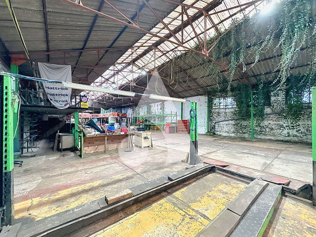 Commerce à FRESNES-SUR-ESCAUT