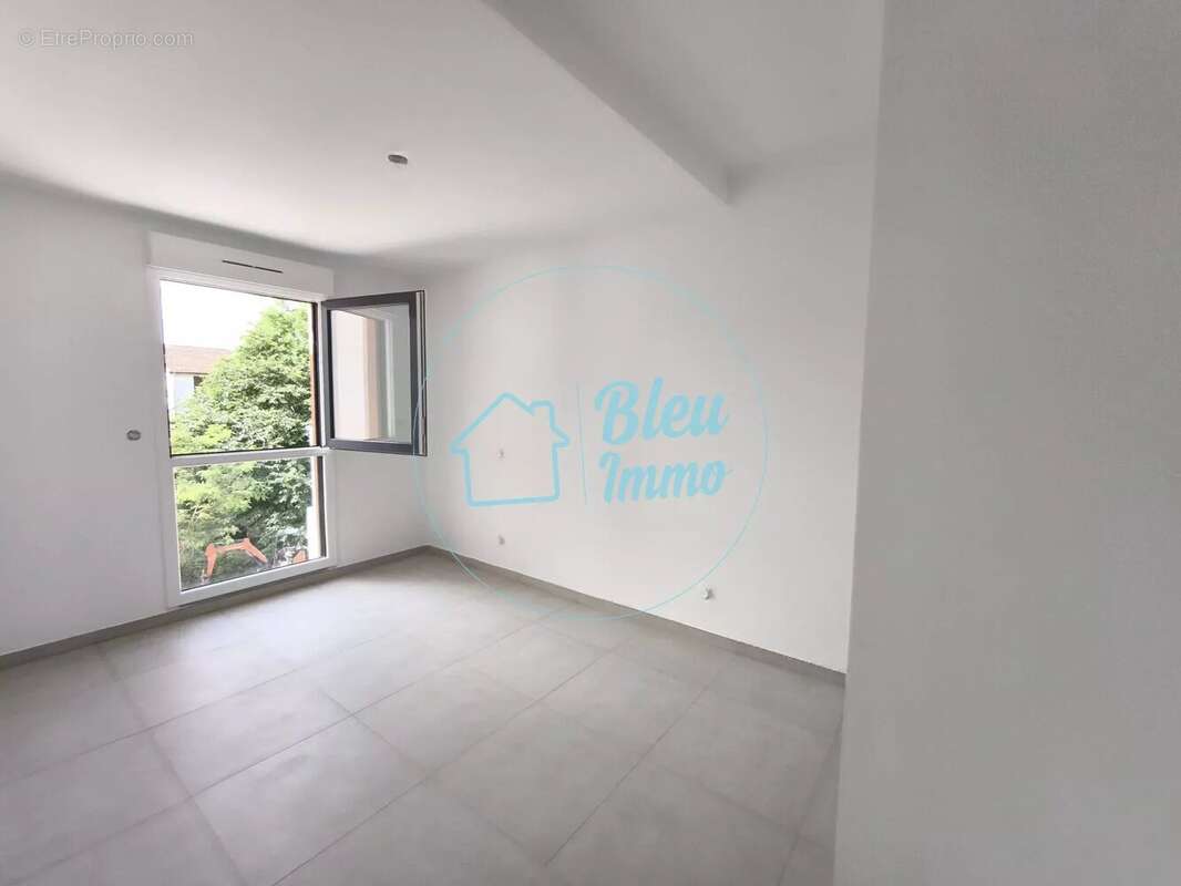 Appartement à LUNEL