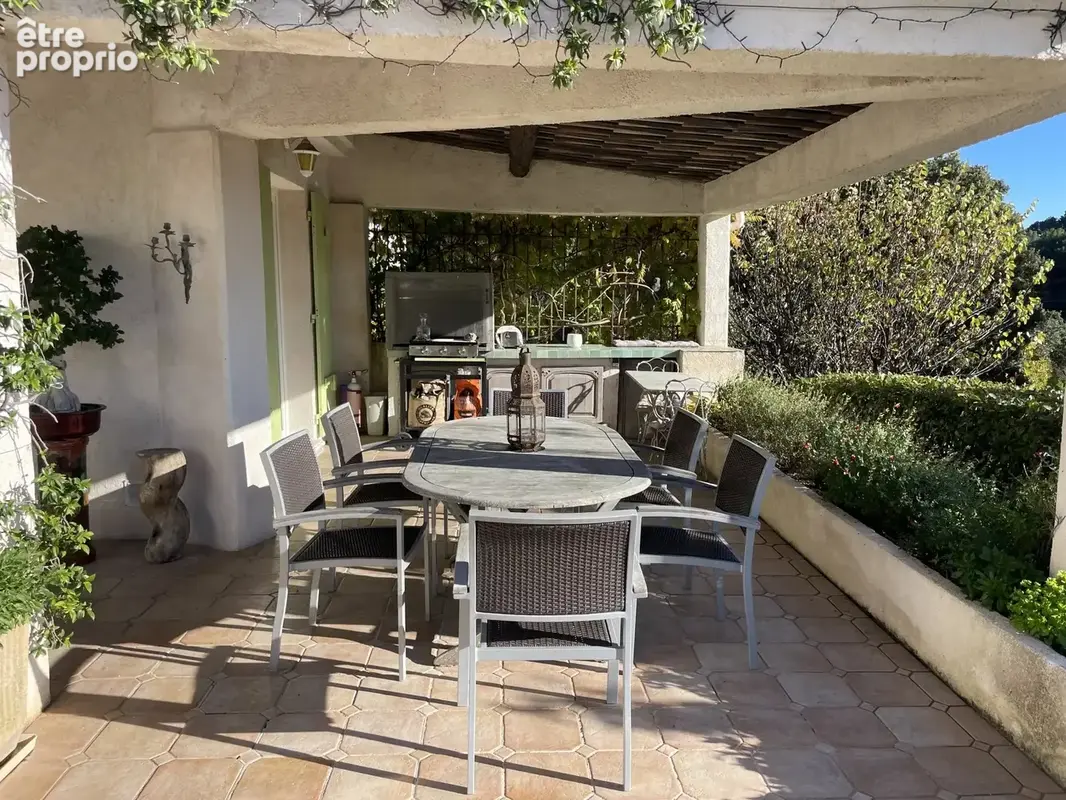 Villa de plain pied avec piscine et vue dégagée - photo 6