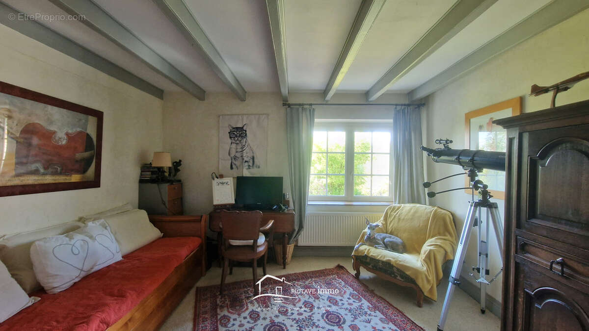 Maison à CLOUE