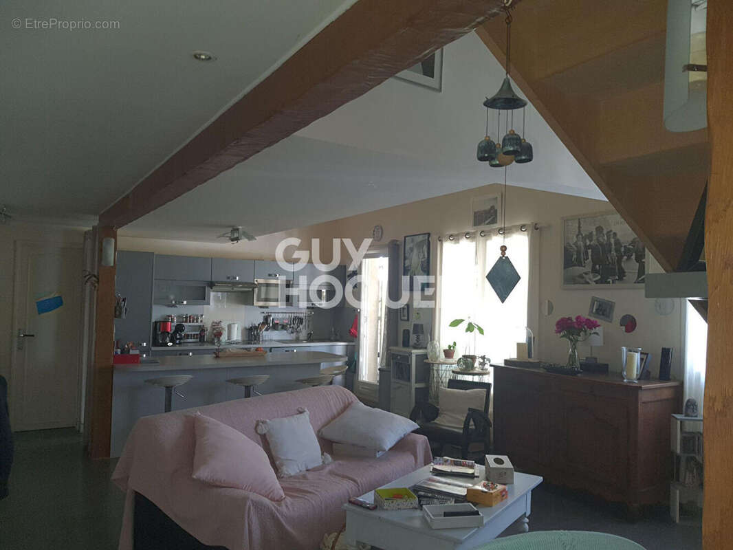 Appartement à LIVRY-GARGAN