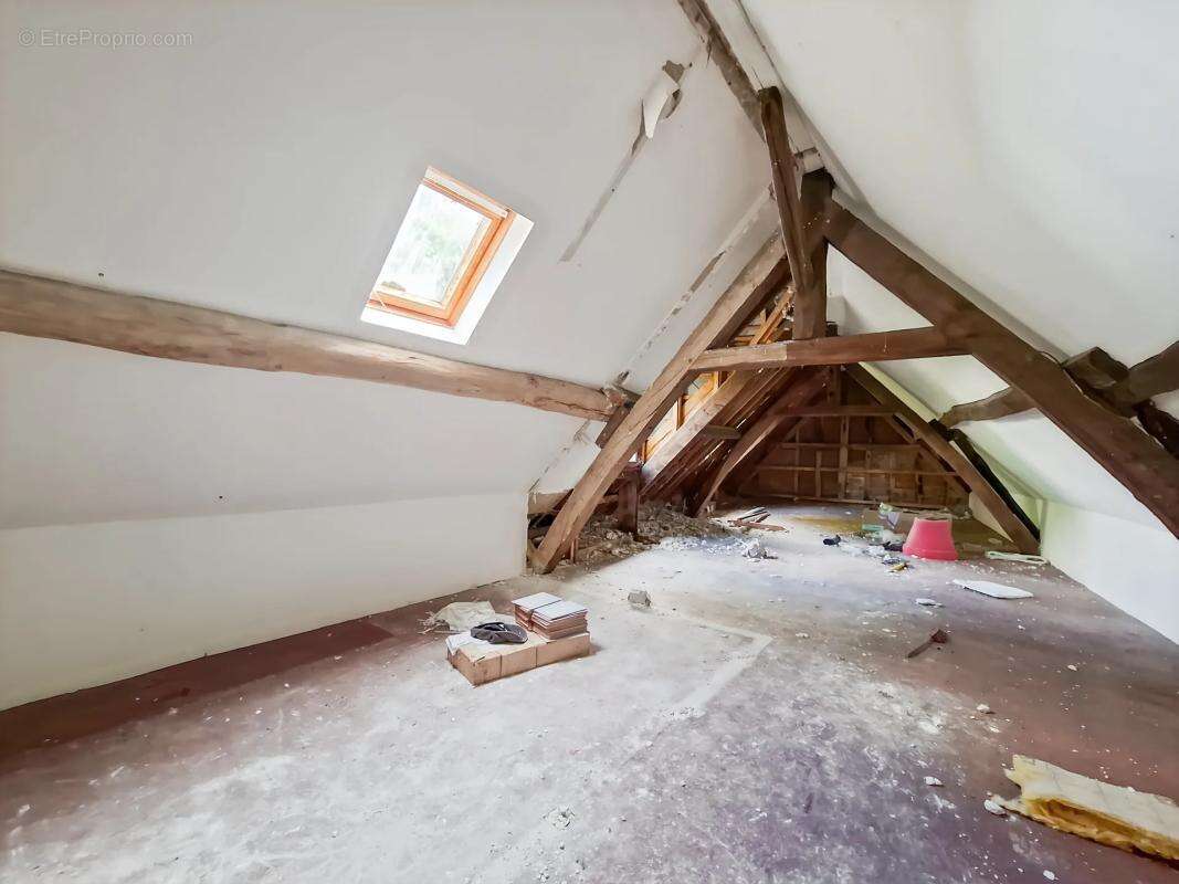 Maison à CHAMPROND-EN-GATINE