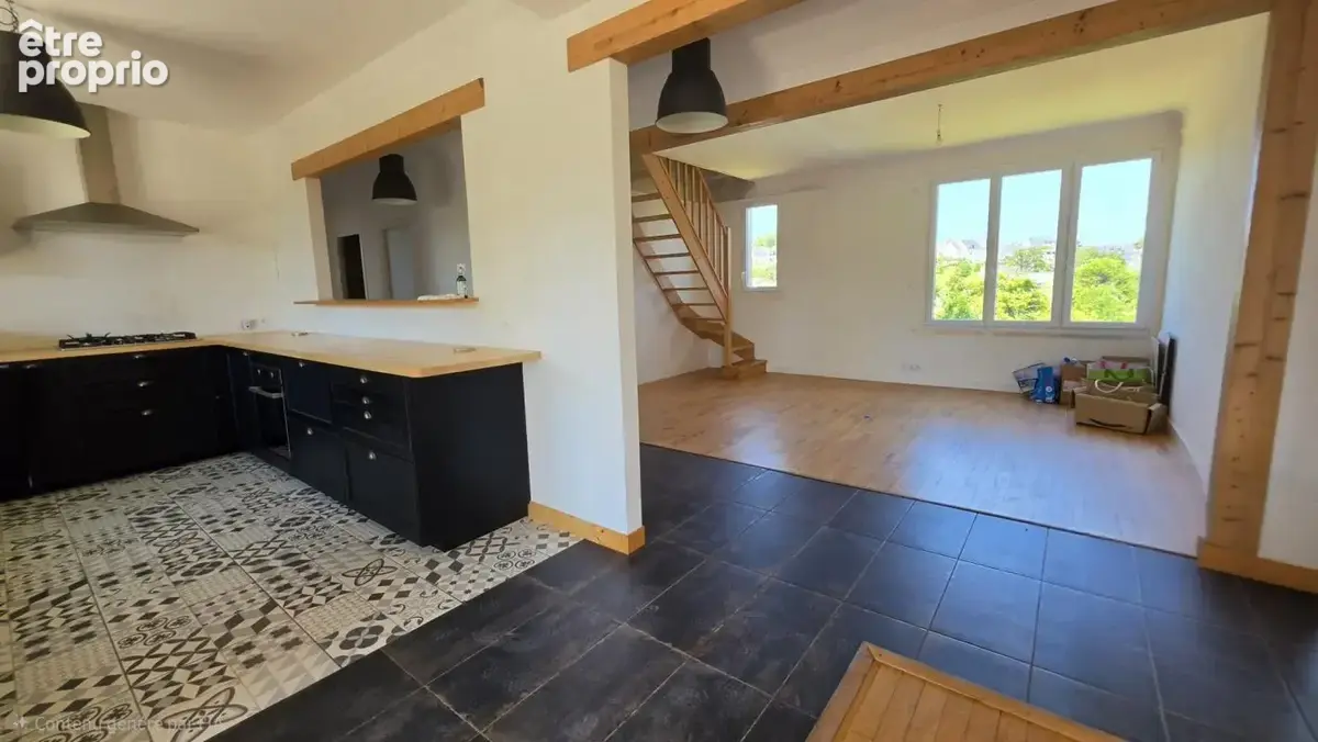 Maison avec deux appartements T4, jardin et garage   Fort po - photo 10