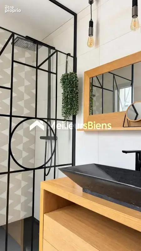 Maison récente de 147 m² avec piscine chauffée, suite parentale et garage - photo 11