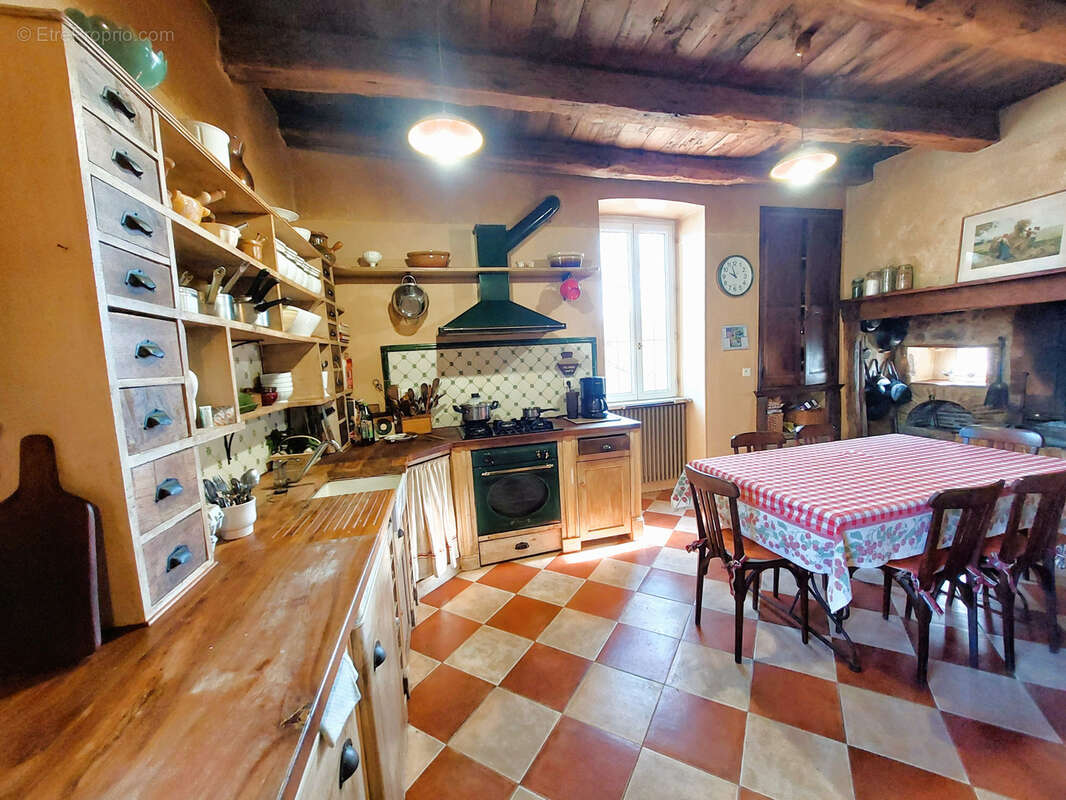 Maison à MONTCUQ