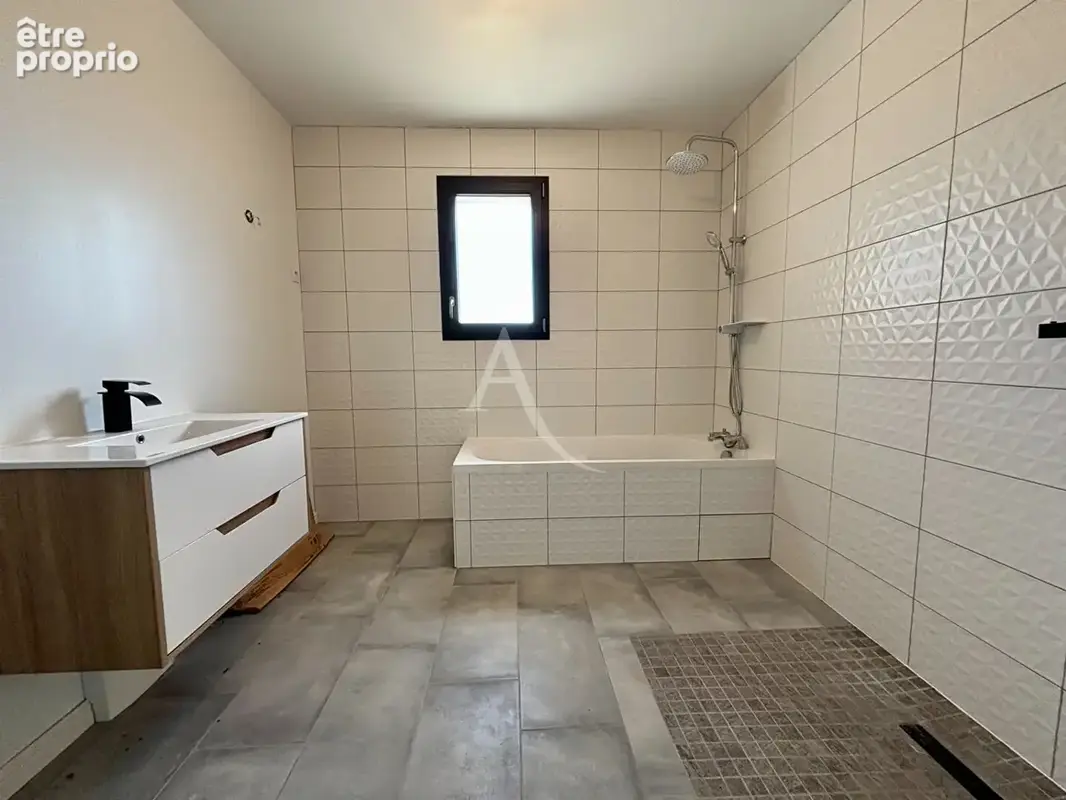 Maison récente aux prestations de qualité - photo 7