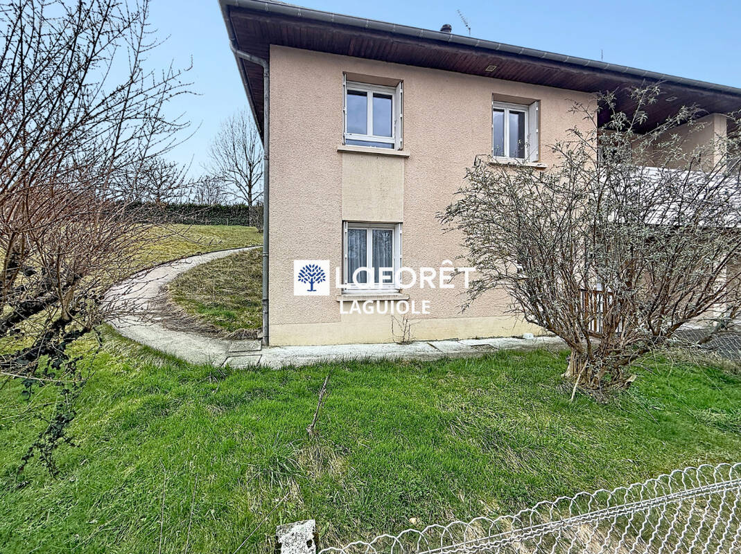 Maison à MUR-DE-BARREZ