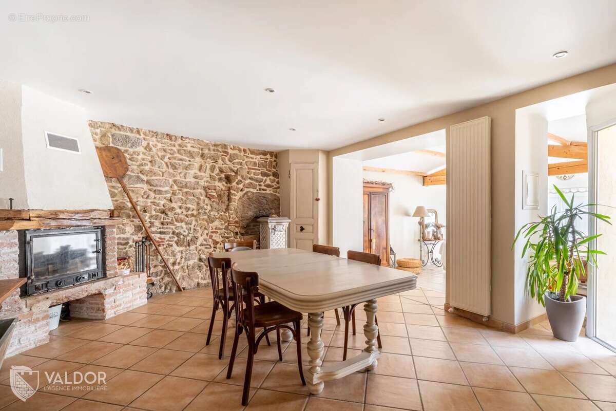 Maison à POLLIONNAY