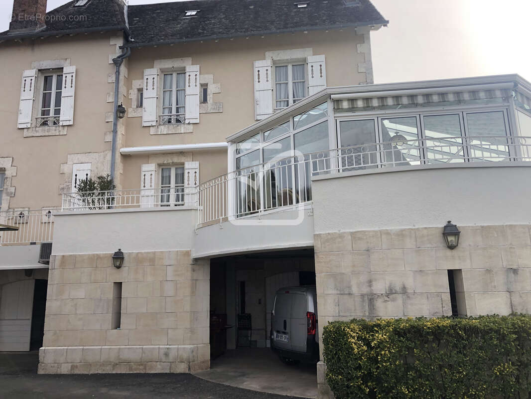 Maison à OBJAT