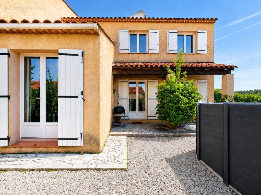 Maison à LA LONDE-LES-MAURES