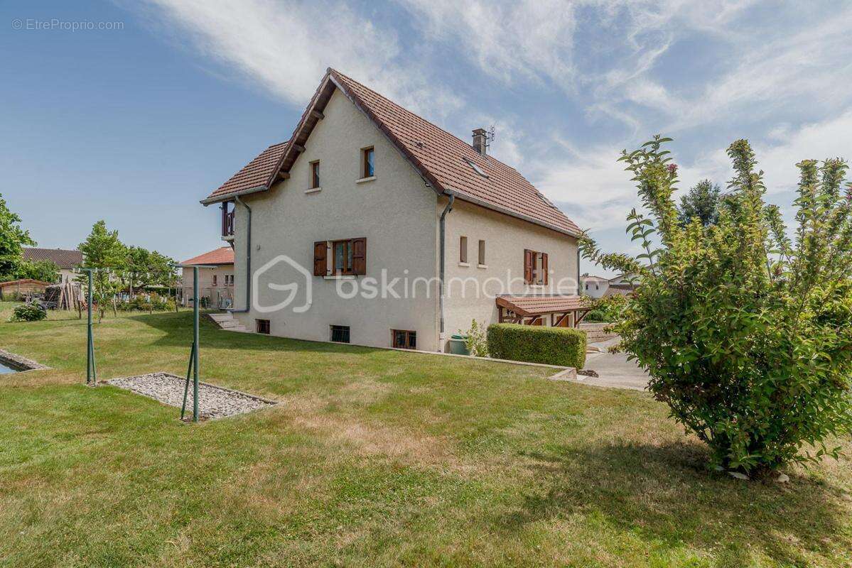 Maison au calme avec 4 chambres et un bureau sur sous sol complet - photo 4