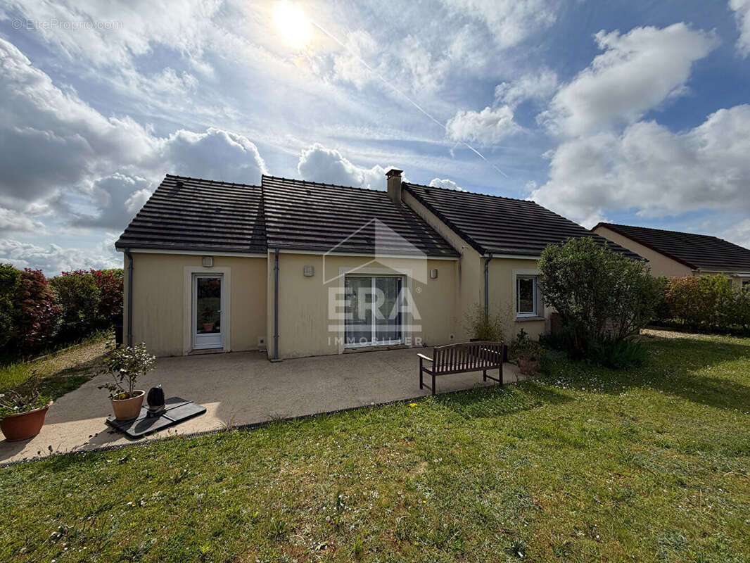Maison à FUSSY
