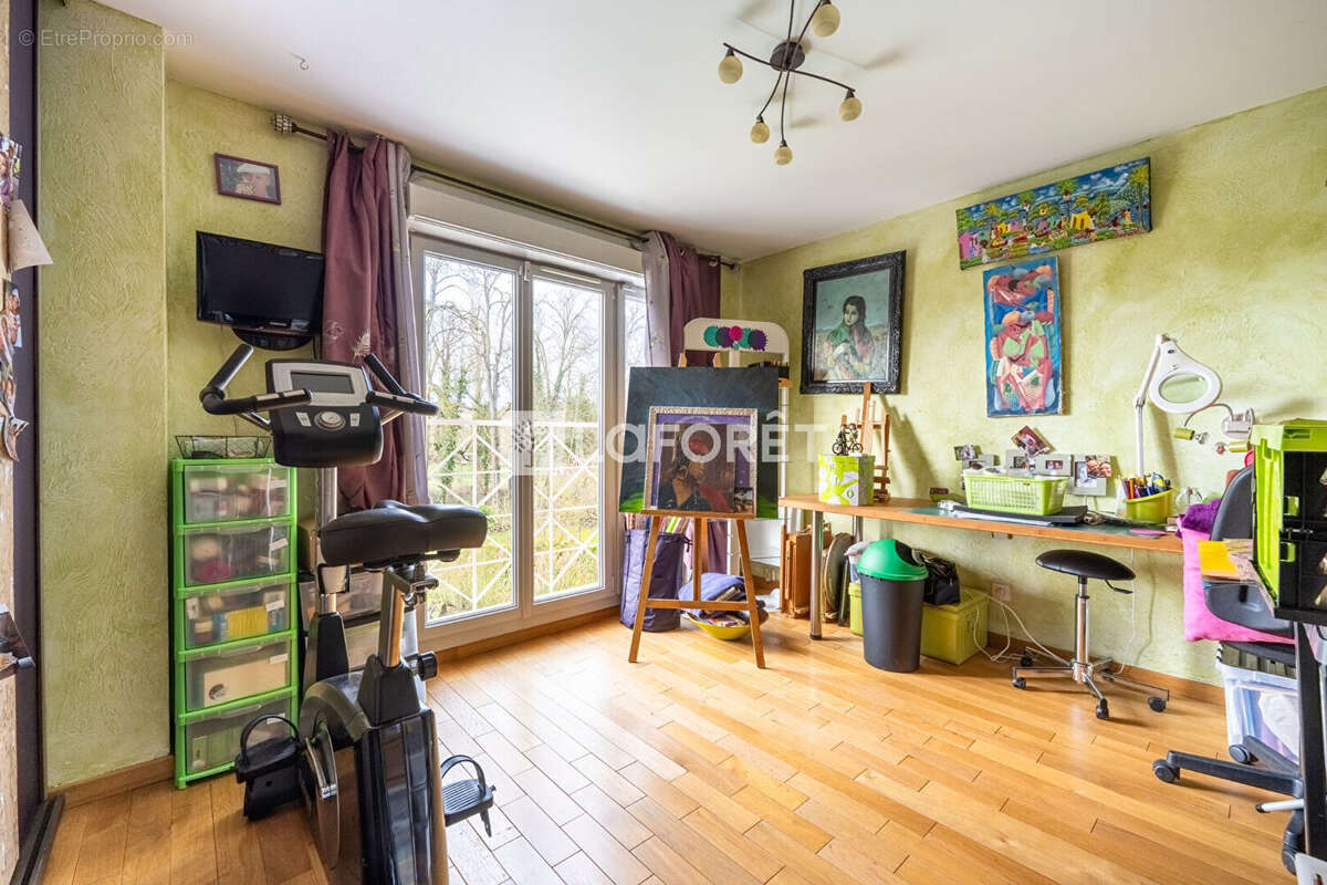 Maison à NEUVILLE-SUR-OISE