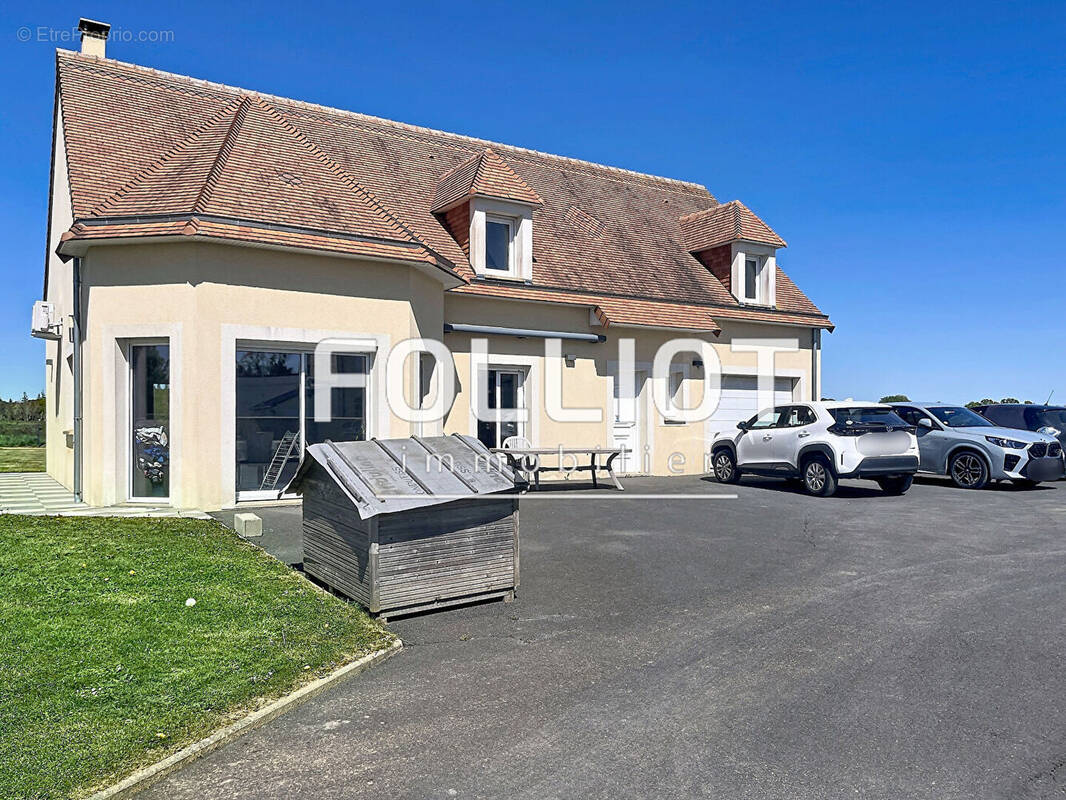 Maison à FRESNEY-LE-VIEUX