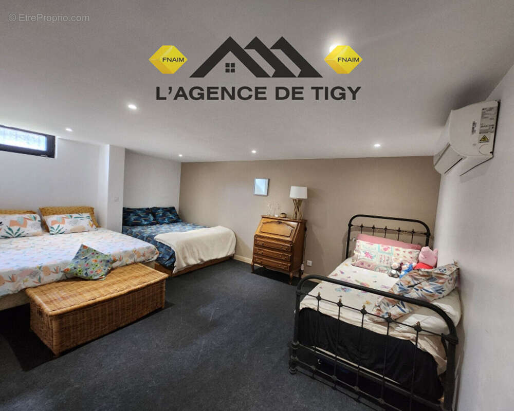 Maison à VIENNE-EN-VAL