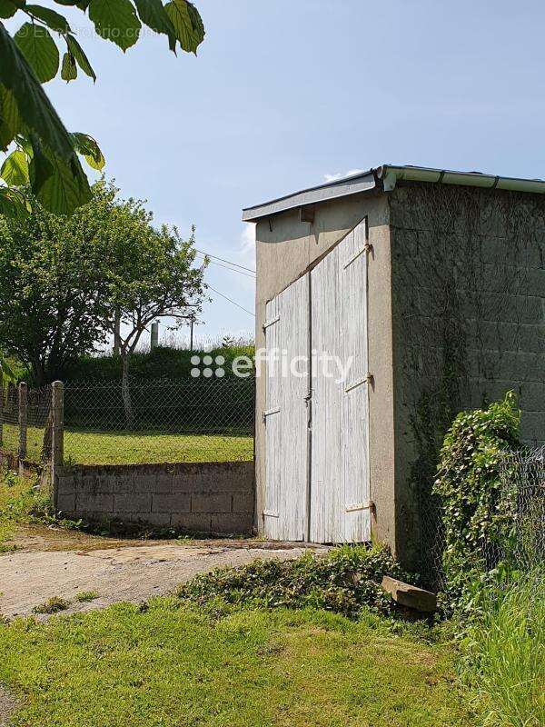 Maison à SAINT-SEVER-CALVADOS