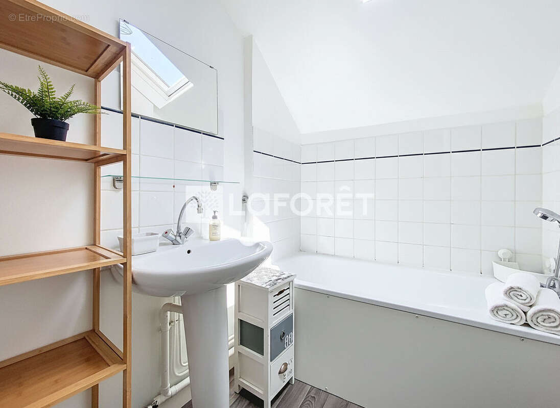 Duplex au dernier étage - RUE ST GEORGES - photo 3