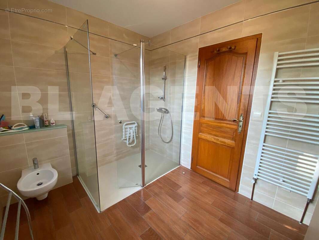 WhatsApp Image 2025-06-23 à 11 - Maison à SAINT-SATURNIN