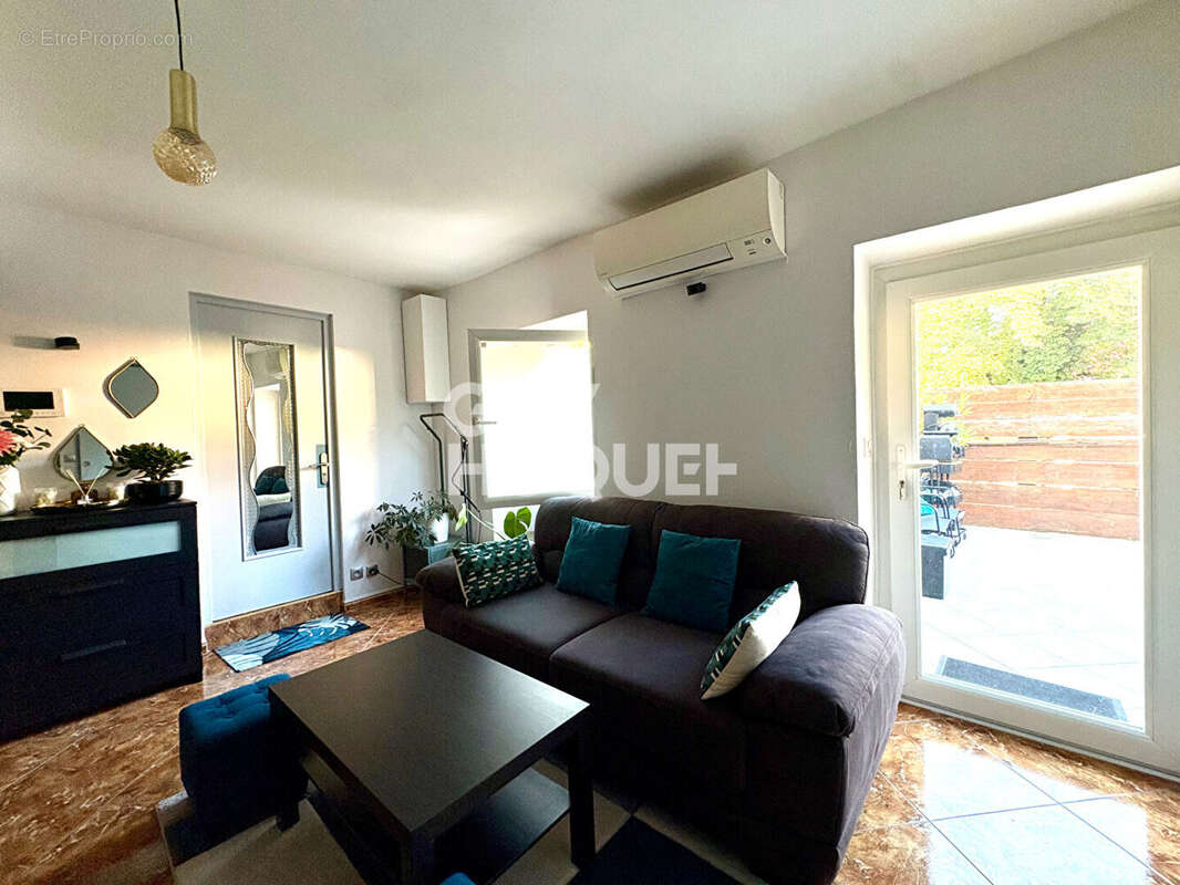 Coquet appartement de type T3 avec une belle terrasse de plus de 15 m² et une cave - photo 6