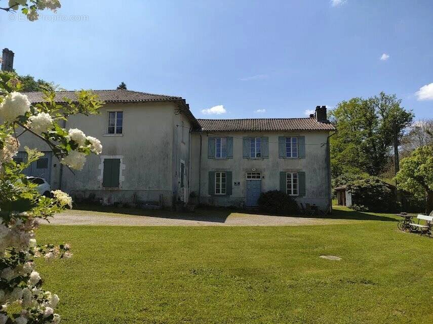 Maison à ROCHECHOUART