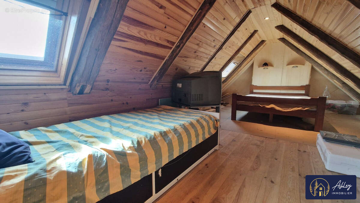 Maison 4 pièces Saint-Etienne-de-Chomeil - Maison à SAINT-ETIENNE-DE-CHOMEIL