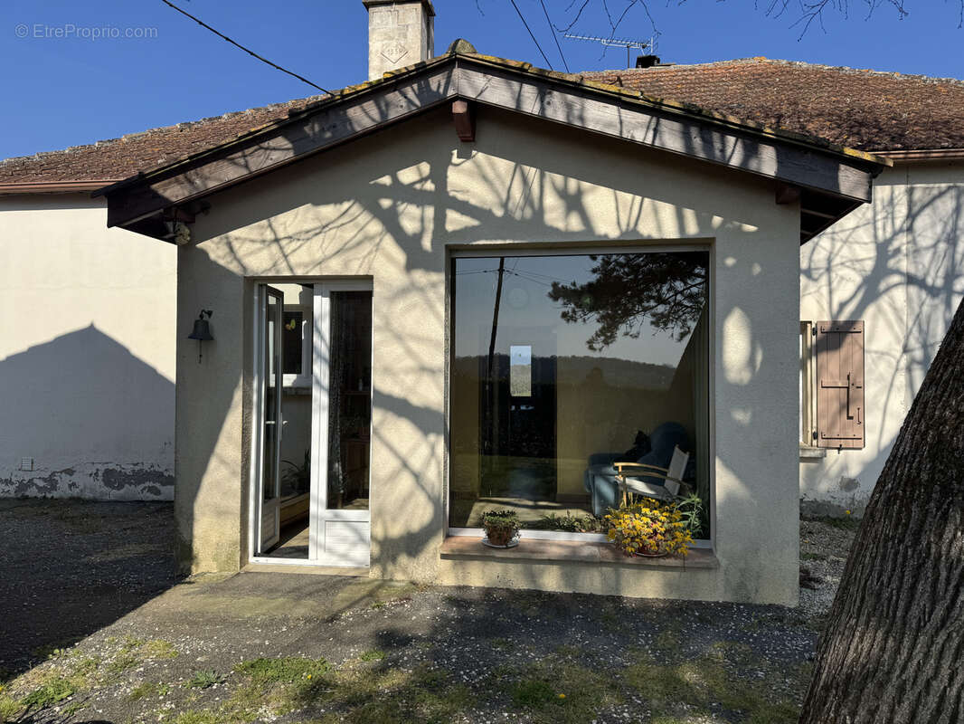 Maison à MONTESQUIEU