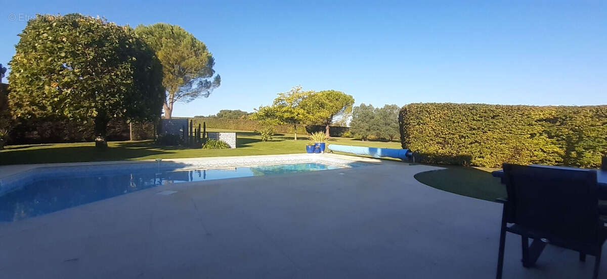 Maison à SAINT-SULPICE-DE-ROYAN