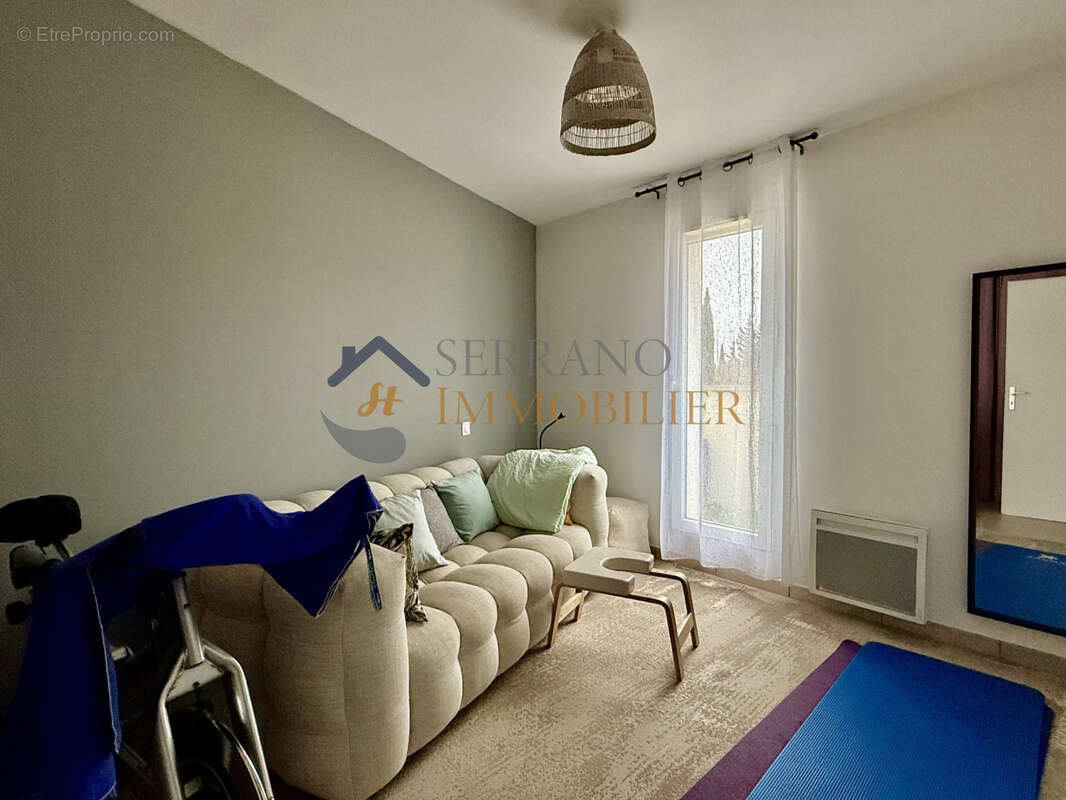 Appartement à MAILLANE