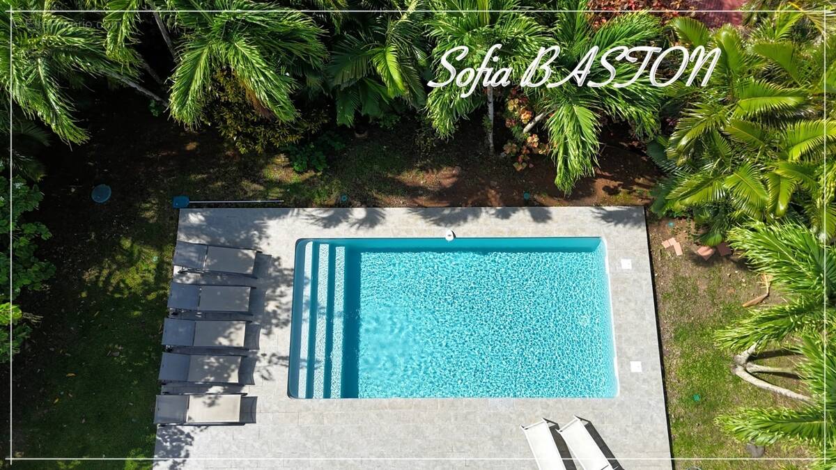 LES TROIS ILETS VILLA P6 bis -165 m² Hab / - Terrain de 986 m² - Piscine - Plain pied - A Vendre Martinique (972) - photo 1
