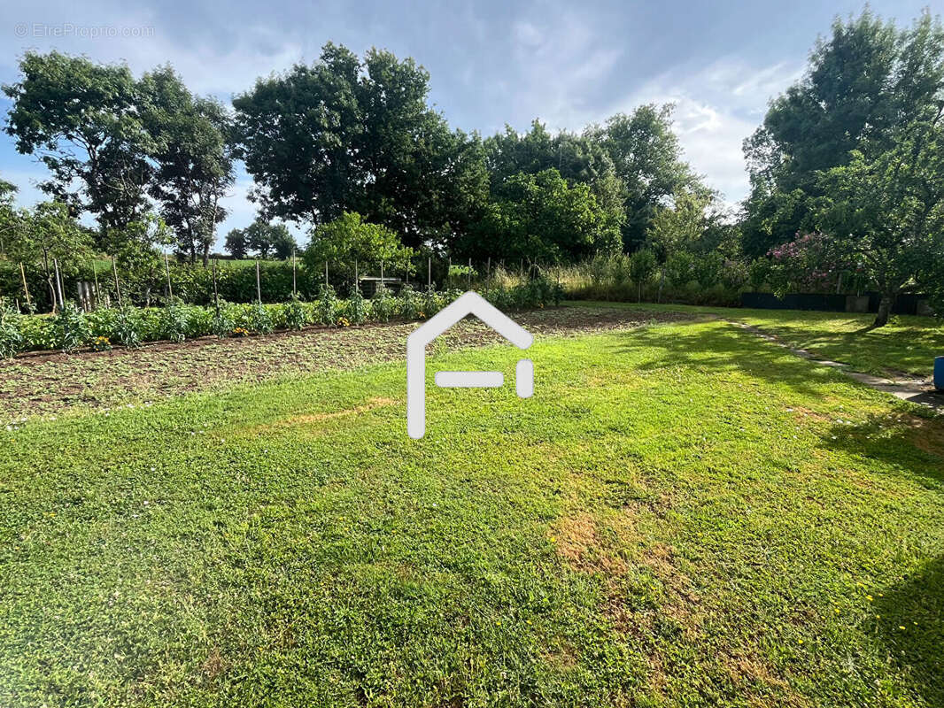 Maison à LE CHAMP-SAINT-PERE