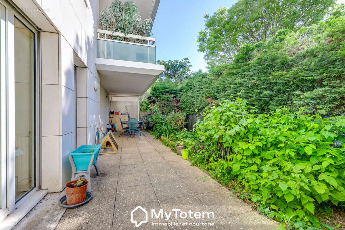 Appartement à SURESNES