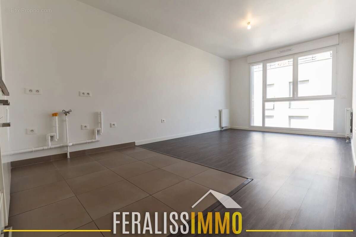 Appartement à JOUY-LE-MOUTIER