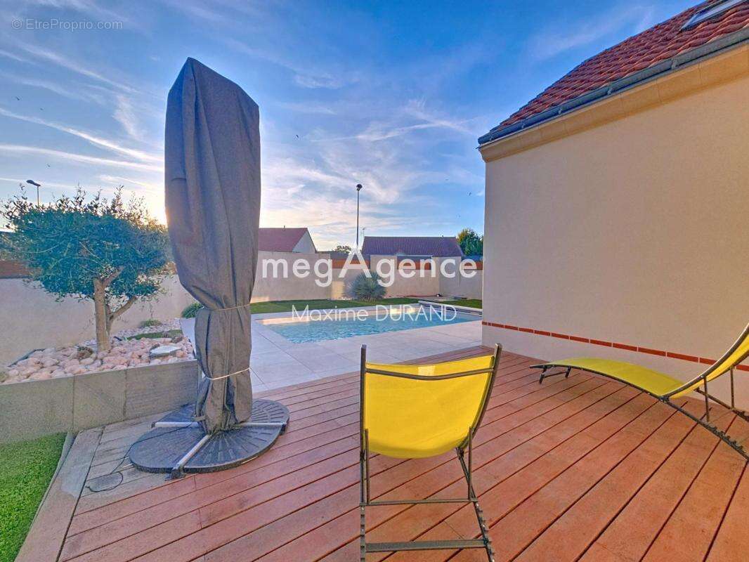 Maison familiale avec vaste pièce de vie et suite parentale de plain-pied à Cholet - photo 7