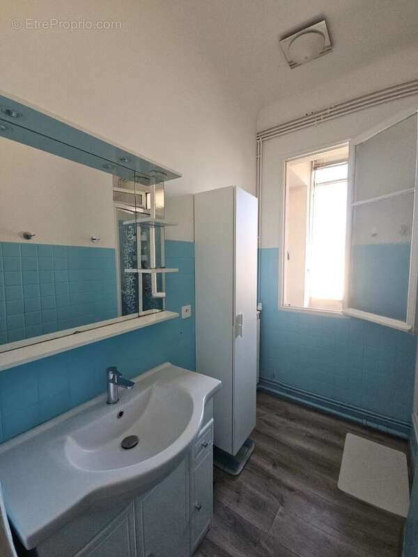 MONTOLIVET. Grand T3 de 72 m². - photo 7