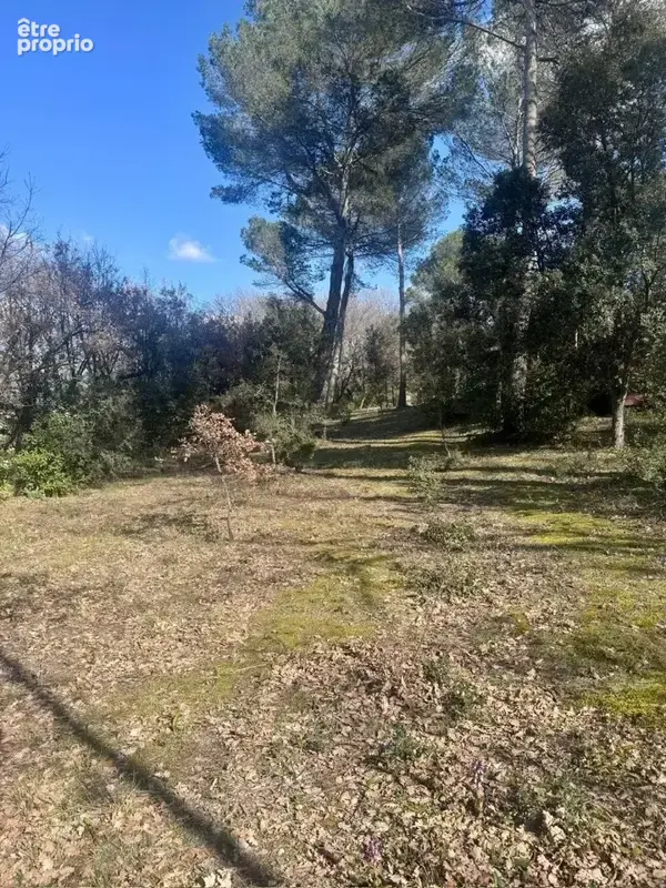 Terrain 800 m² à La Roque-D'antheron  - photo 3