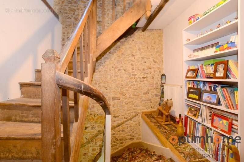 Maison à GENOUILLAC