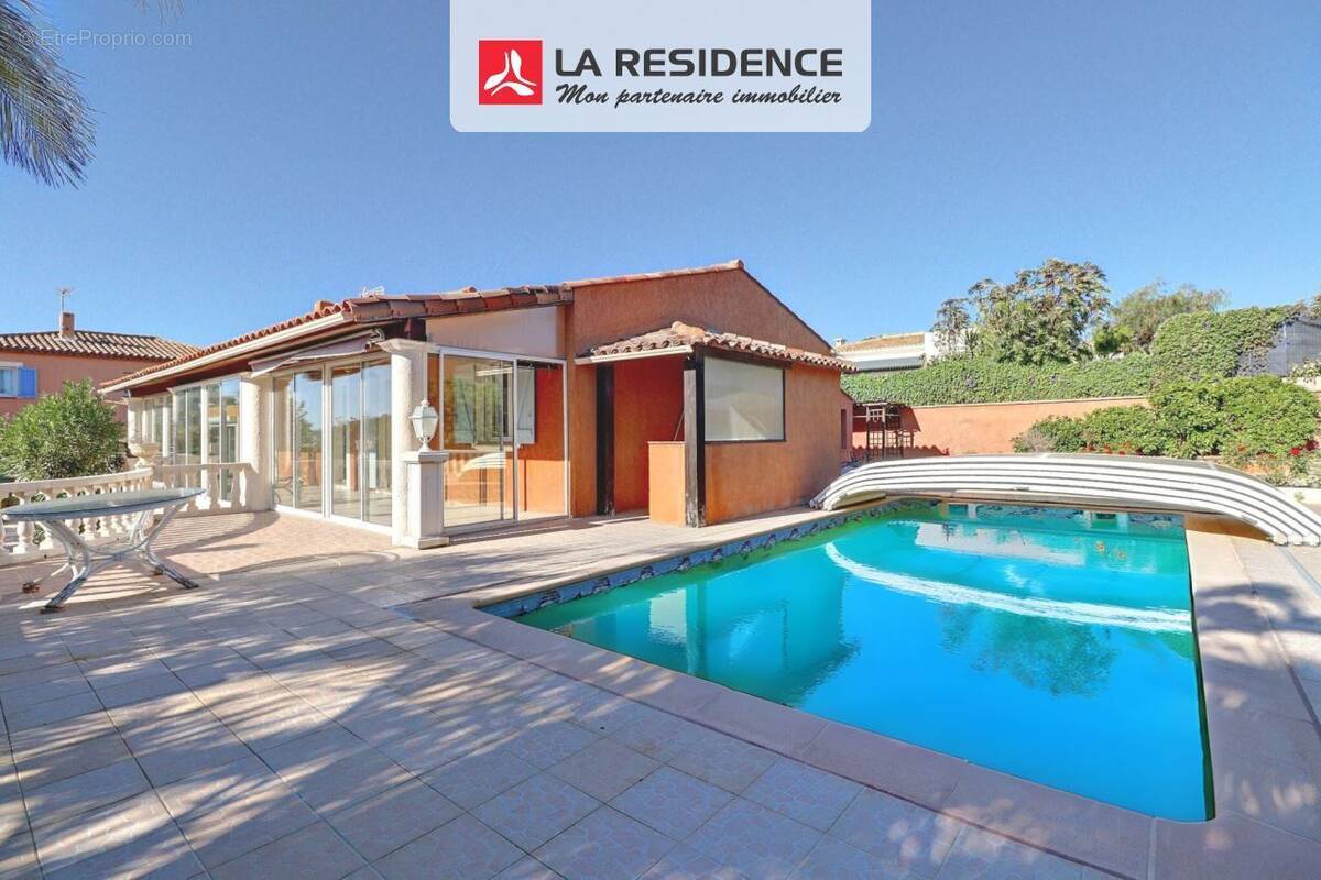 Maison à PUGET-SUR-ARGENS